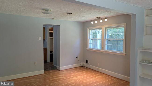 Photo - 6497 Windham Ave