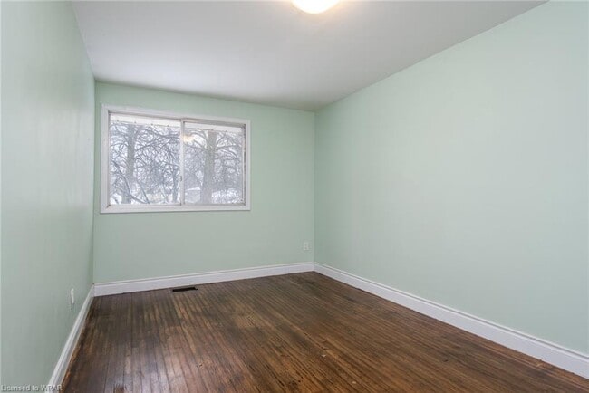 Photo - 77 Dalegrove Dr