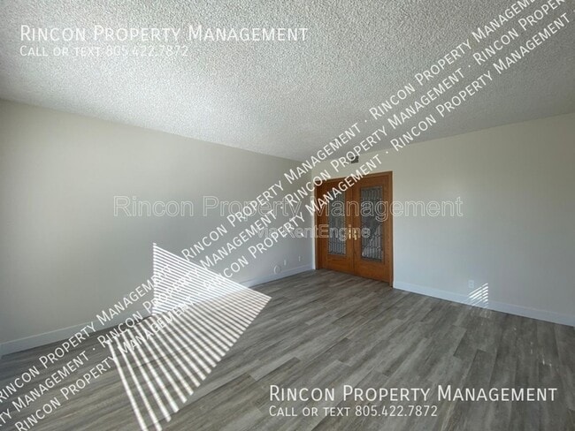 Photo - 555 Skyline Rd