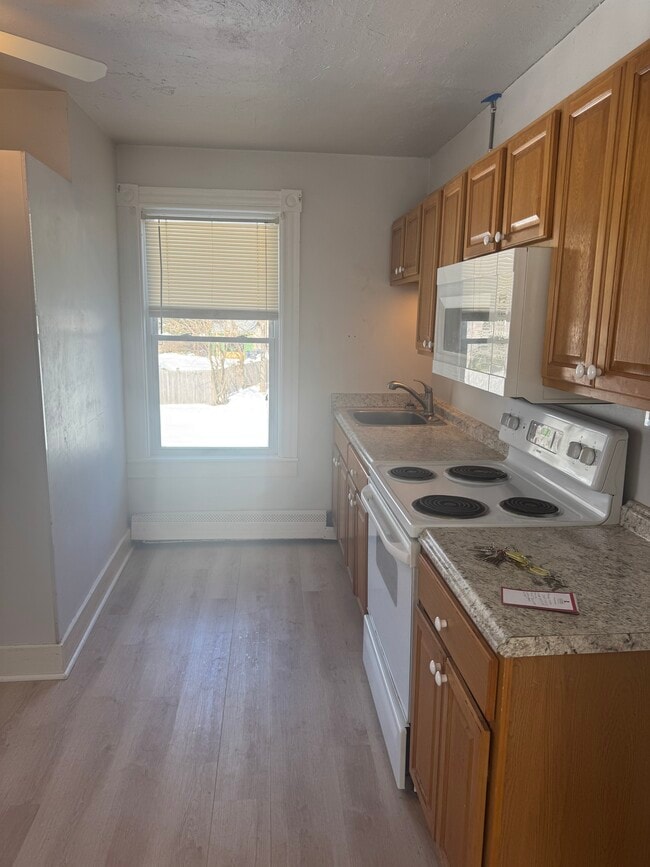 Photo - 75 North St Unit 2