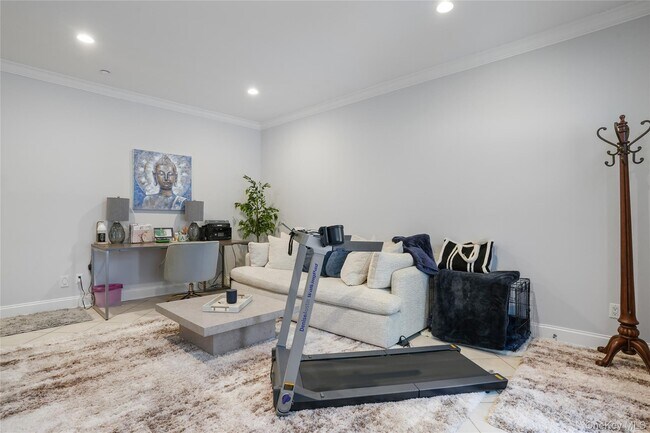 Photo - 11 Station Pl Unidad 9