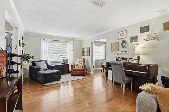 Photo - 4731 NW 39th St