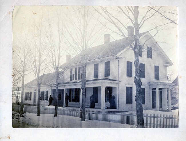 Photo - 294 Western Ave Unidad Apartment 3