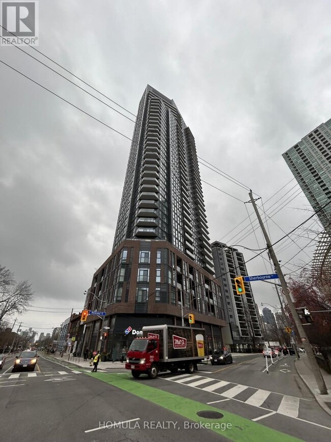 Photo - 159 Wellesley St E Unit 303