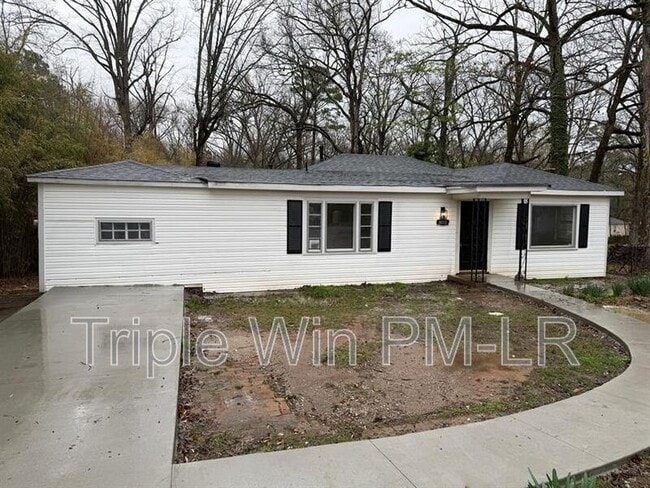 Photo - 8010 Westwood Ave