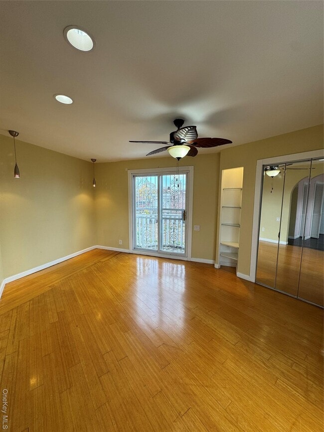 Building Photo - 94-30-94199 199th St