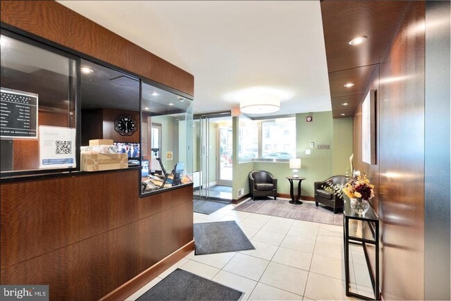 Building Photo - 1260 21st St NW Unit 701