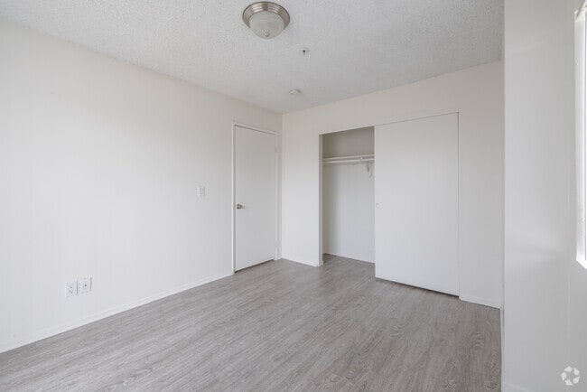 Evergreen Apartments