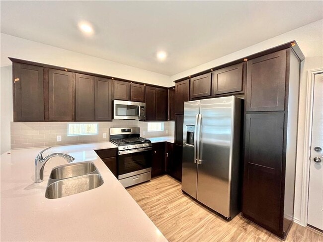 Photo - 1340 Weatherford Ln
