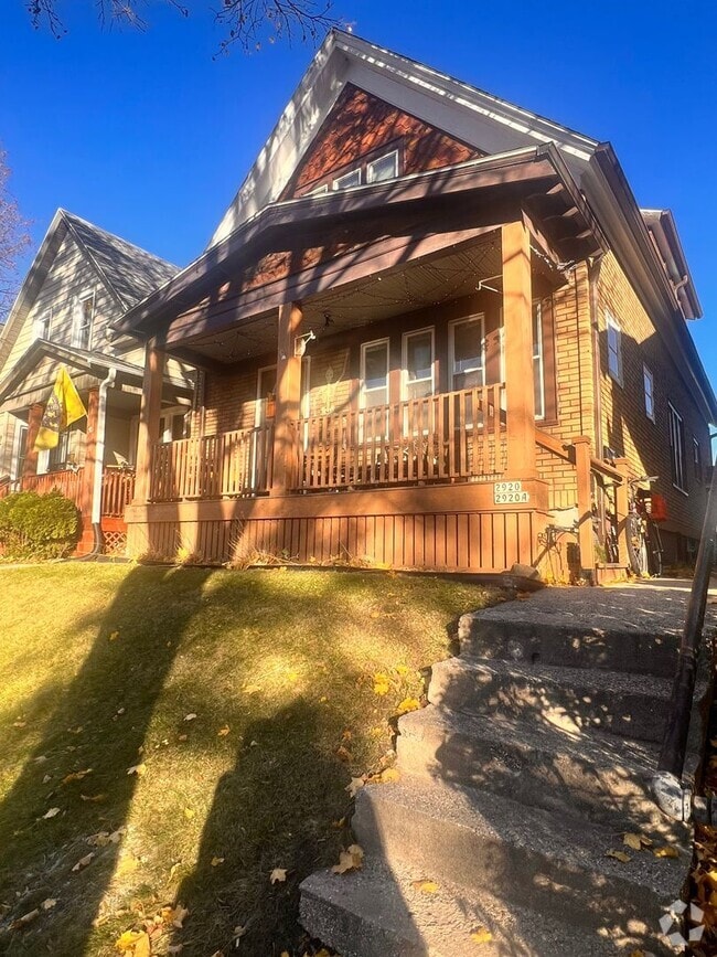 Building Photo - Charming 3-Bedroom in the Heart of Riverwest Rental