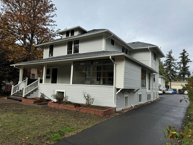 Photo - Studio in Downtown Eugene Unit 455 W 12th Ave. #202