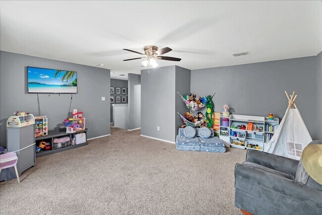 Photo - 1110 Caroline Dr