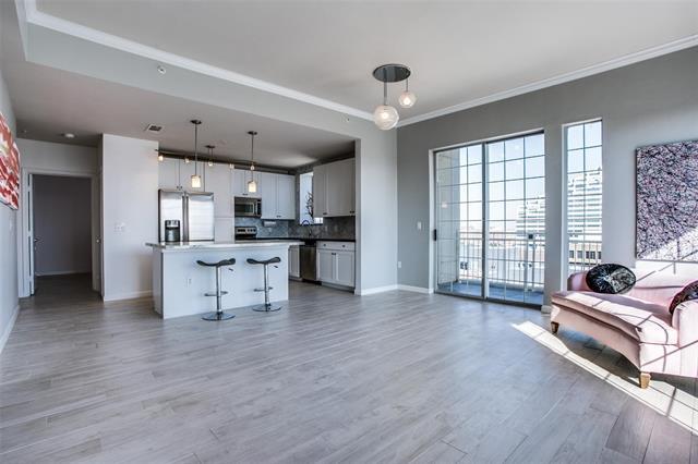 Building Photo - 3225 Turtle Creek Blvd Unit 1148