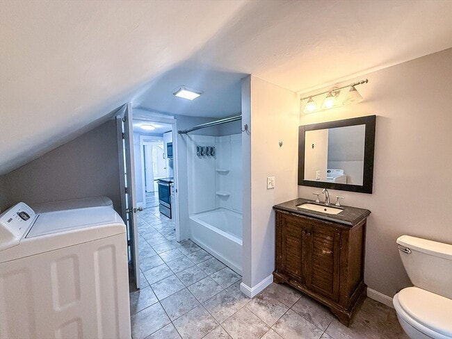 Photo - 18 Ellsworth St Unit 4