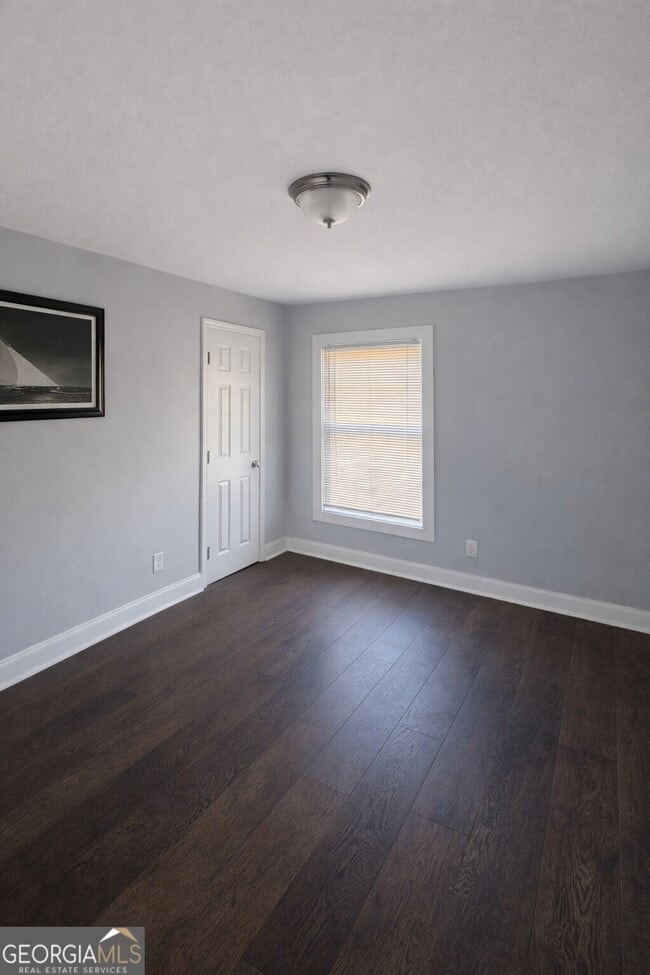 Photo - 5205 Heather Ln