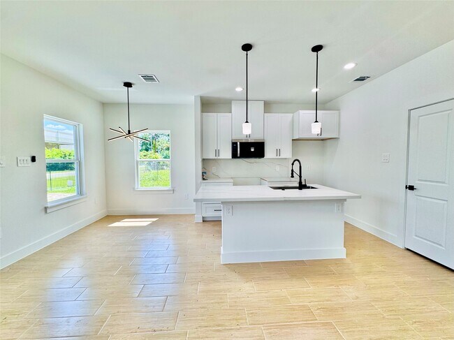 Photo - 5710 Delmack St Unidad B