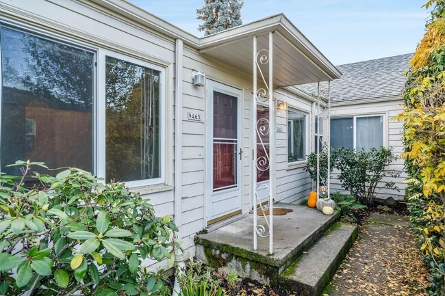 Photo - Lovely remodeled 1-bdrm/1-bath in 7-plex—Off-street parking, dedicated storage, & shared laundry Unit 9465