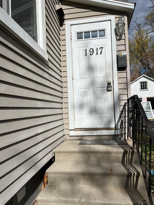 Photo - 1917 Hillside Ave