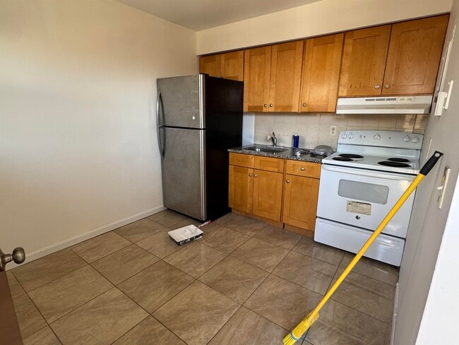 Photo - 81 70th St Unit 19