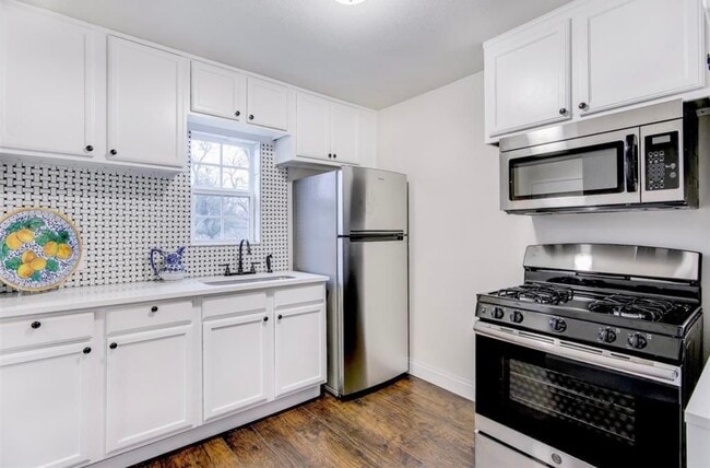 Photo - 2832 Avenue I