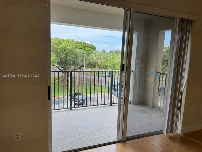Photo - 2160 E Preserve Way Unidad 305