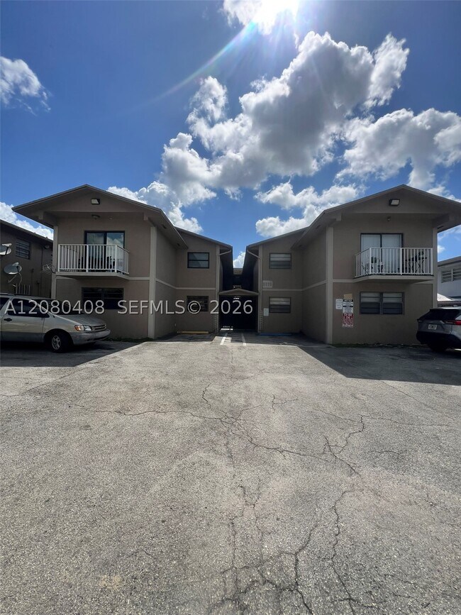 Building Photo - 5930 W 25th Ct Unit 101