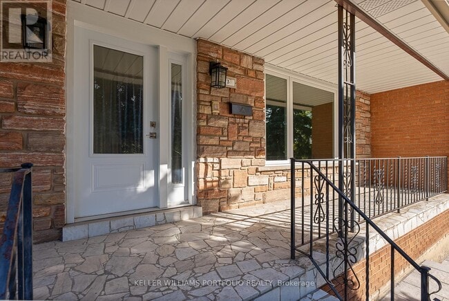 Photo - 32 Gatesview Ave