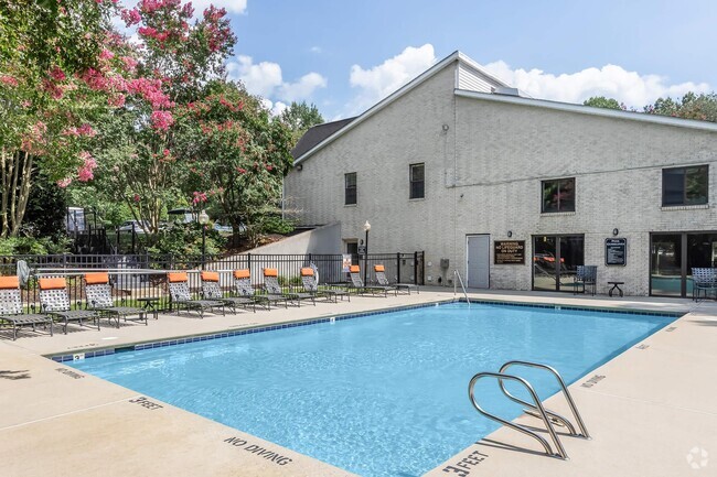 Building Photo - Lake Brandt Apartments