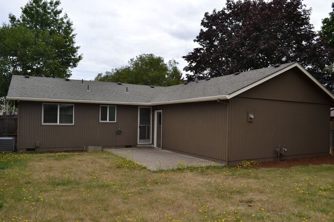 Photo - 489 Wormwood St SE