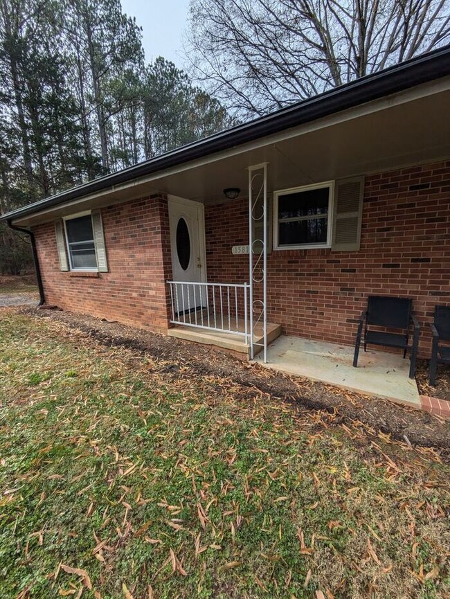 2BD/1BA Unit in Hickory - 2BD/1BA Unit in Hickory Casa