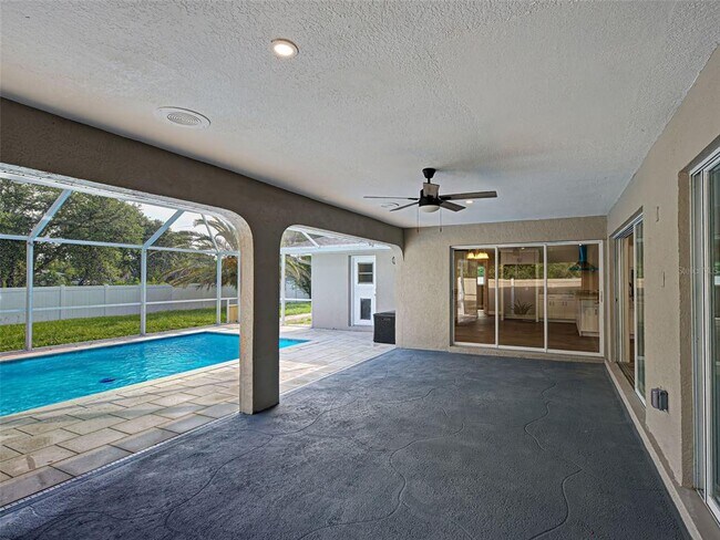 Photo - 17352 Robinson Ave