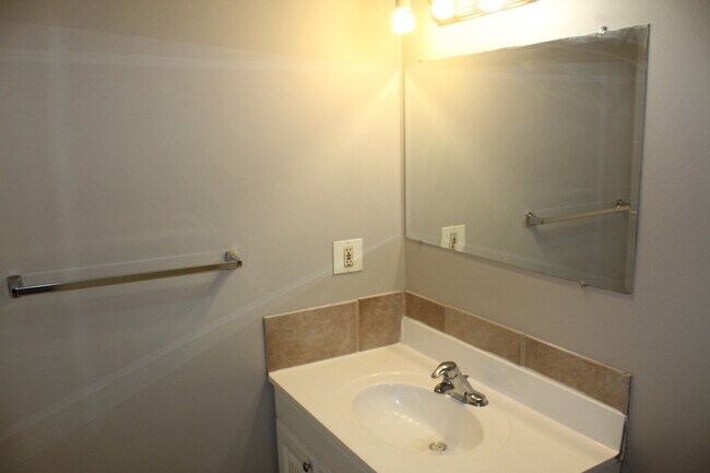 Photo - Eastwood Manor