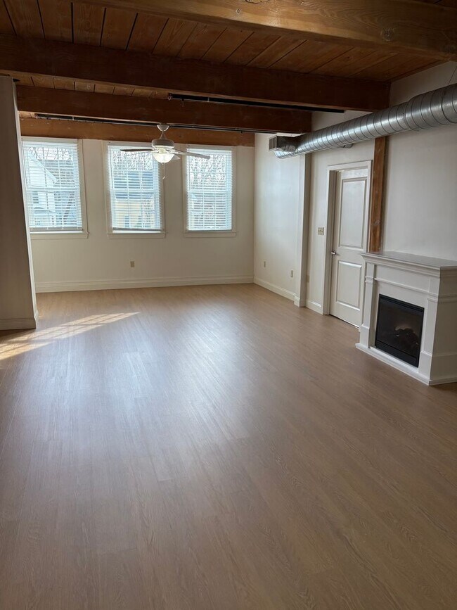 Photo - Bostonian Shoe Lofts