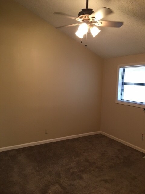 Photo - 2 bedroom 2 bath Townhome!