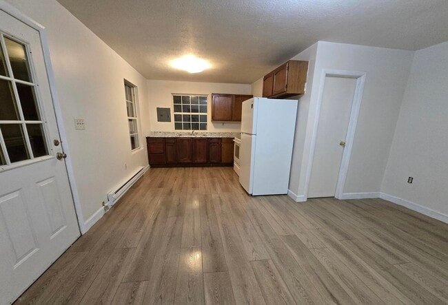 Photo - 2001 Dixon St