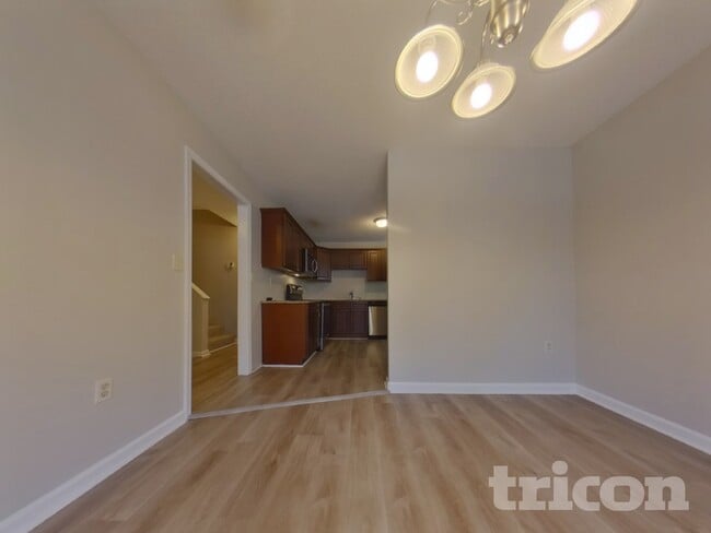 Photo - 2711 Candler Ct
