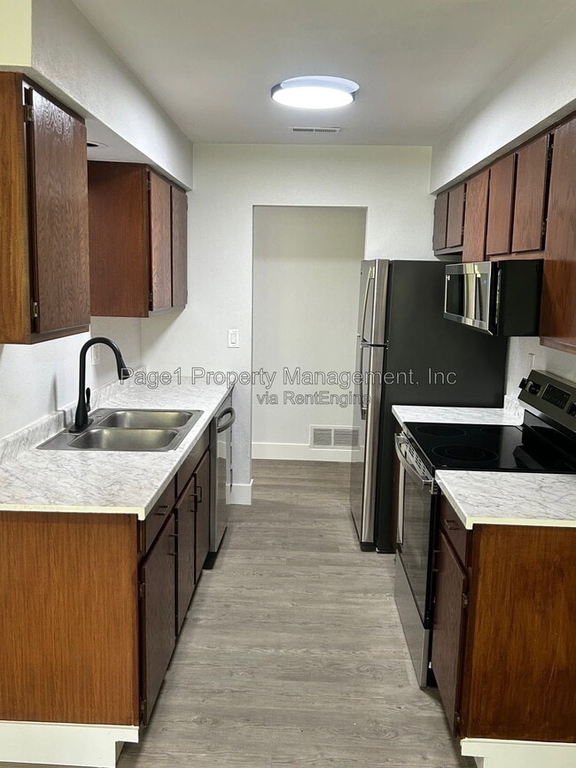 Photo - 3821 Sage Dr Unit E