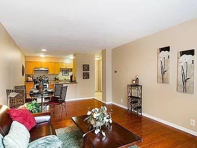 Photo - 2500 S York St Unit 201