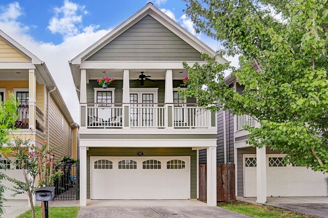 Building Photo - 1327 Prince St