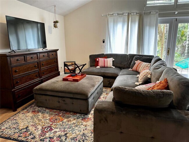 Photo - 1222 E Crawford St Unidad B