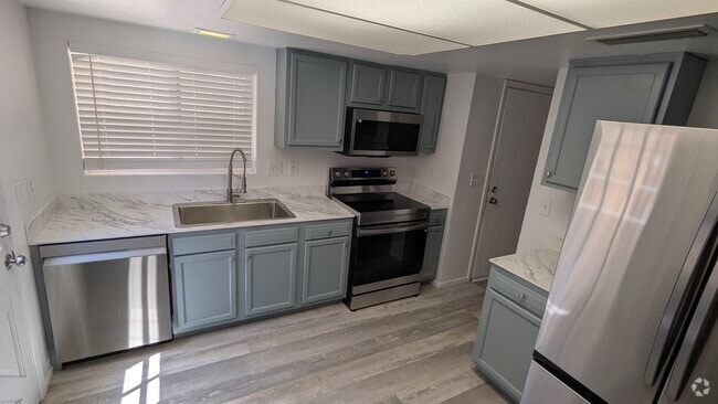 Building Photo - 14852 N 24th Dr Rental