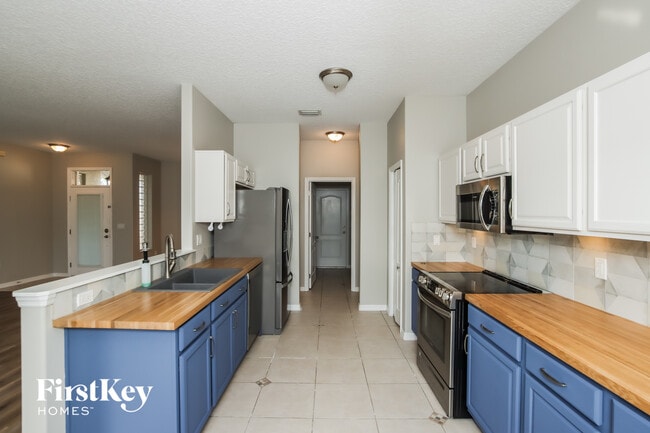 Photo - 2134 Pumpkin Pl NE