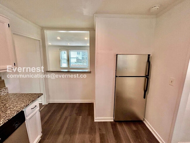 Photo - 1738 Duke Rd