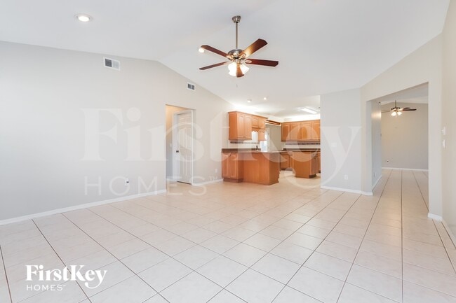 Photo - 27065 Formosa Dr