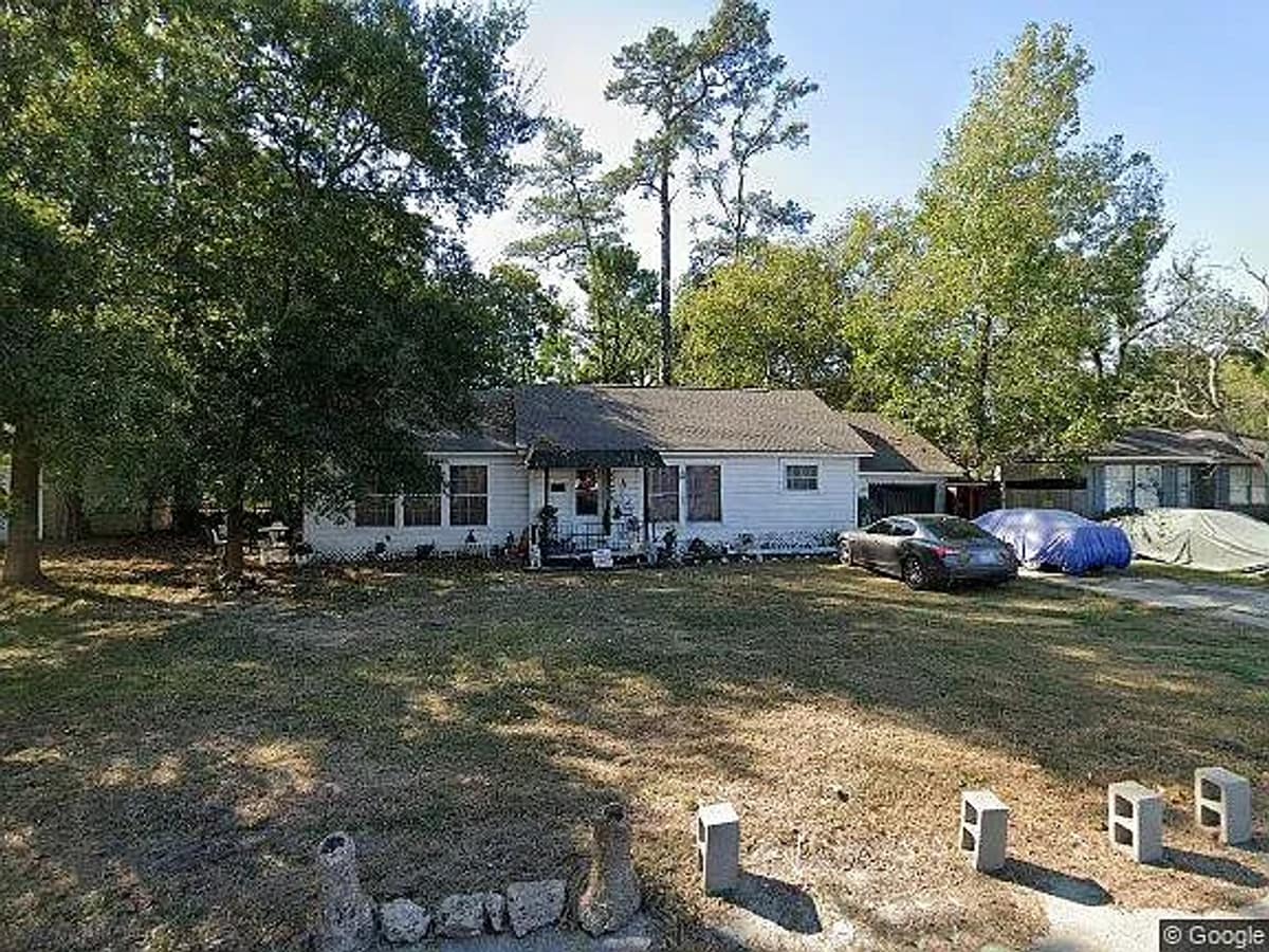 Photo - 2447 Beech St
