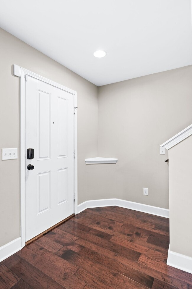 Photo - 1840 Riverbirch Ln