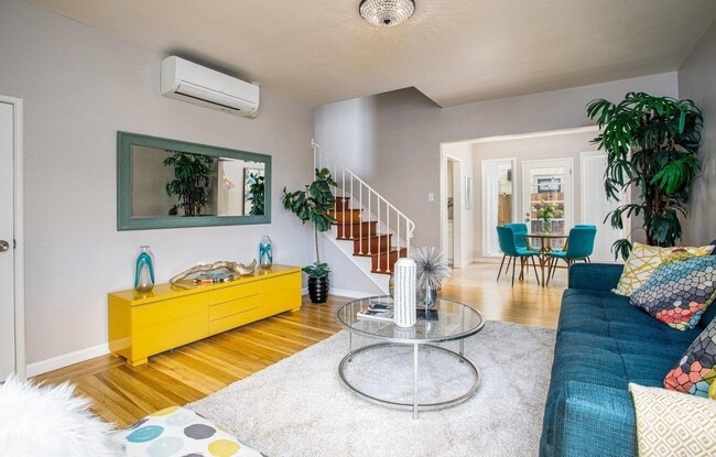 Photo - 599 63rd St Unidad 599 Rental