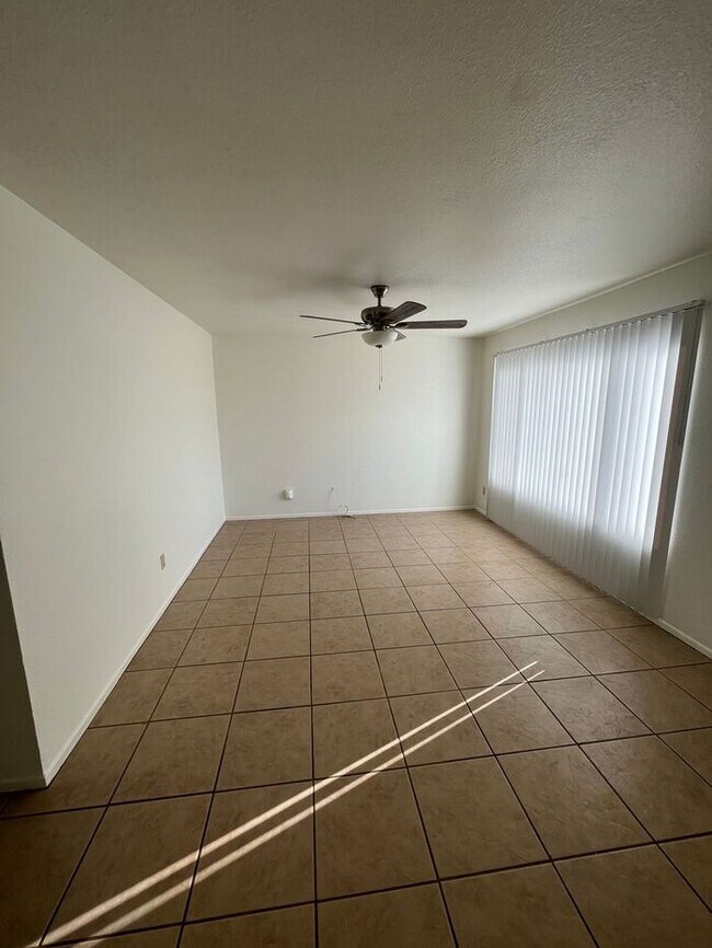 Photo - READY TO VIEW NOW! 3 Bedroom/ 2 Bath with ... Casa