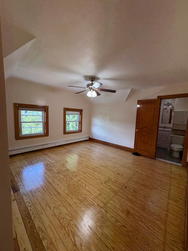 38 Farquhar St Unit Top 3
