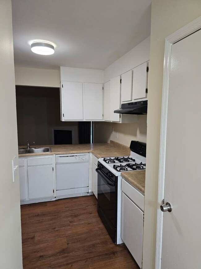Photo - 1225 Oakplace Dr SW Unit D